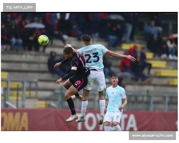 巴黎禁区内连续数脚射门,均被里尔球员封堵 巴黎禁区内连续数脚射门,均被里尔球员封堵